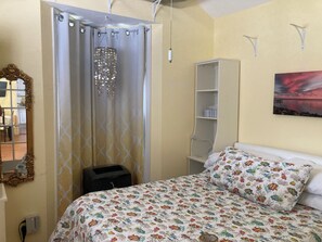 1 bedroom, iron/ironing board, free WiFi, bed sheets