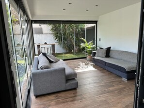 Smart TV, table tennis - Villa Design Piscine All comforts 5 minutes walk from the beach. (Saint-Cyr-sur-Mer)