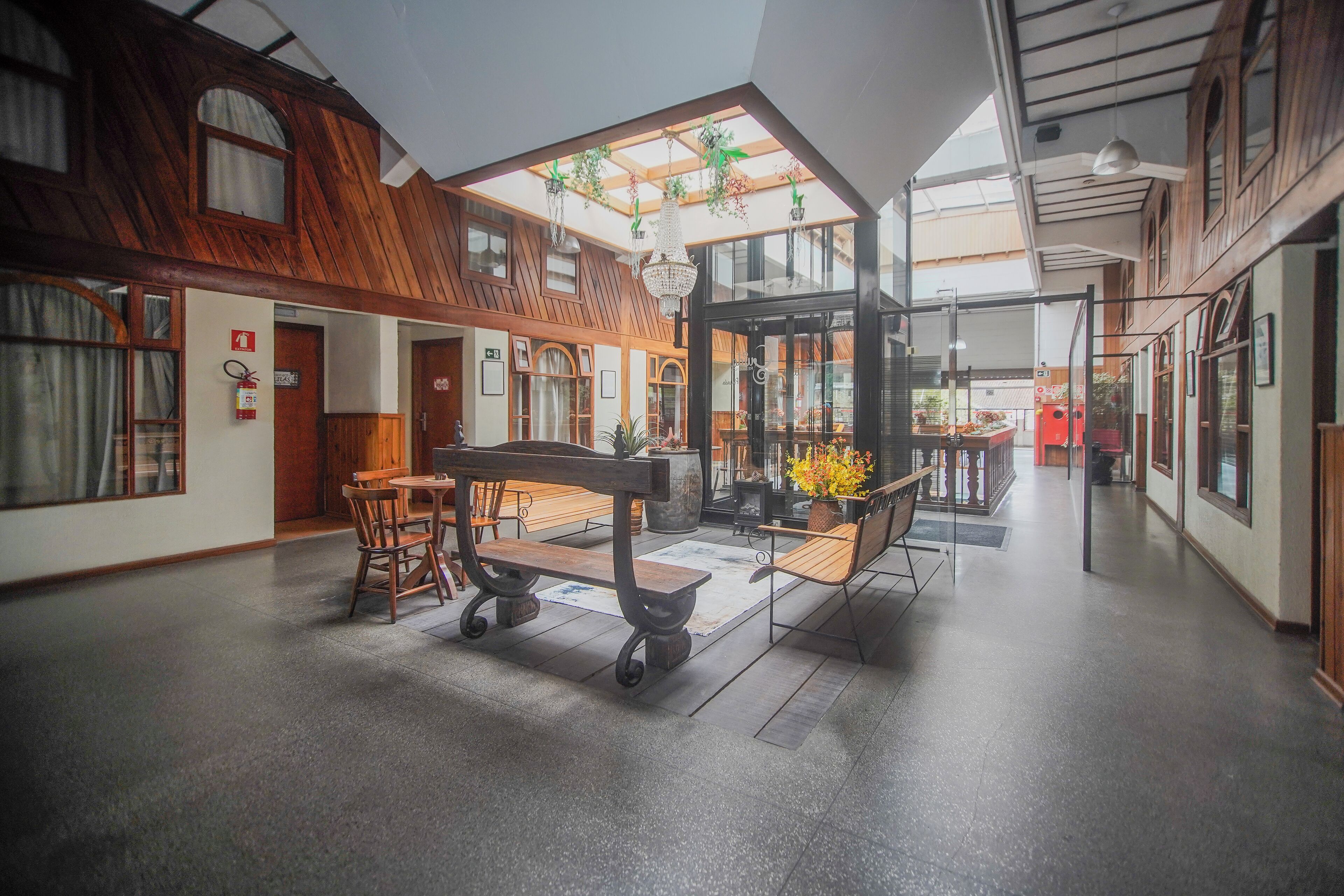 Kiến trúc tòa nhà