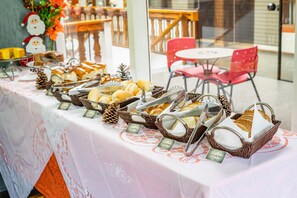 Petit déjeuner buffet compris tous les jours