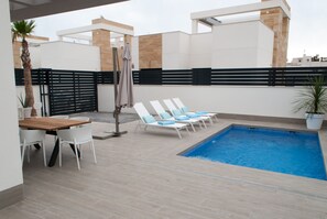 Outdoor pool - Villa with pool (Torrevieja)