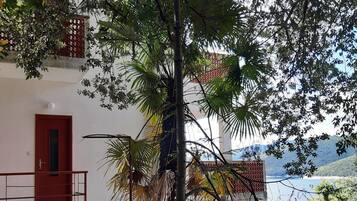 Enceinte de lâhĂ©bergement