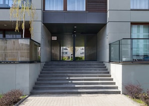 Front of property - P&O Apartments Wilanów 7 (Warsaw)