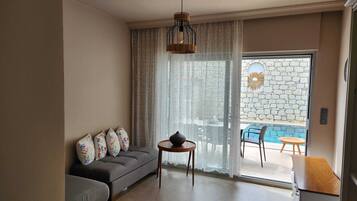 Suíte estúdio superluxo | Wi-Fi de cortesia, roupa de cama