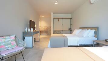 Quarto triplo luxo | Wi-Fi de cortesia, roupa de cama