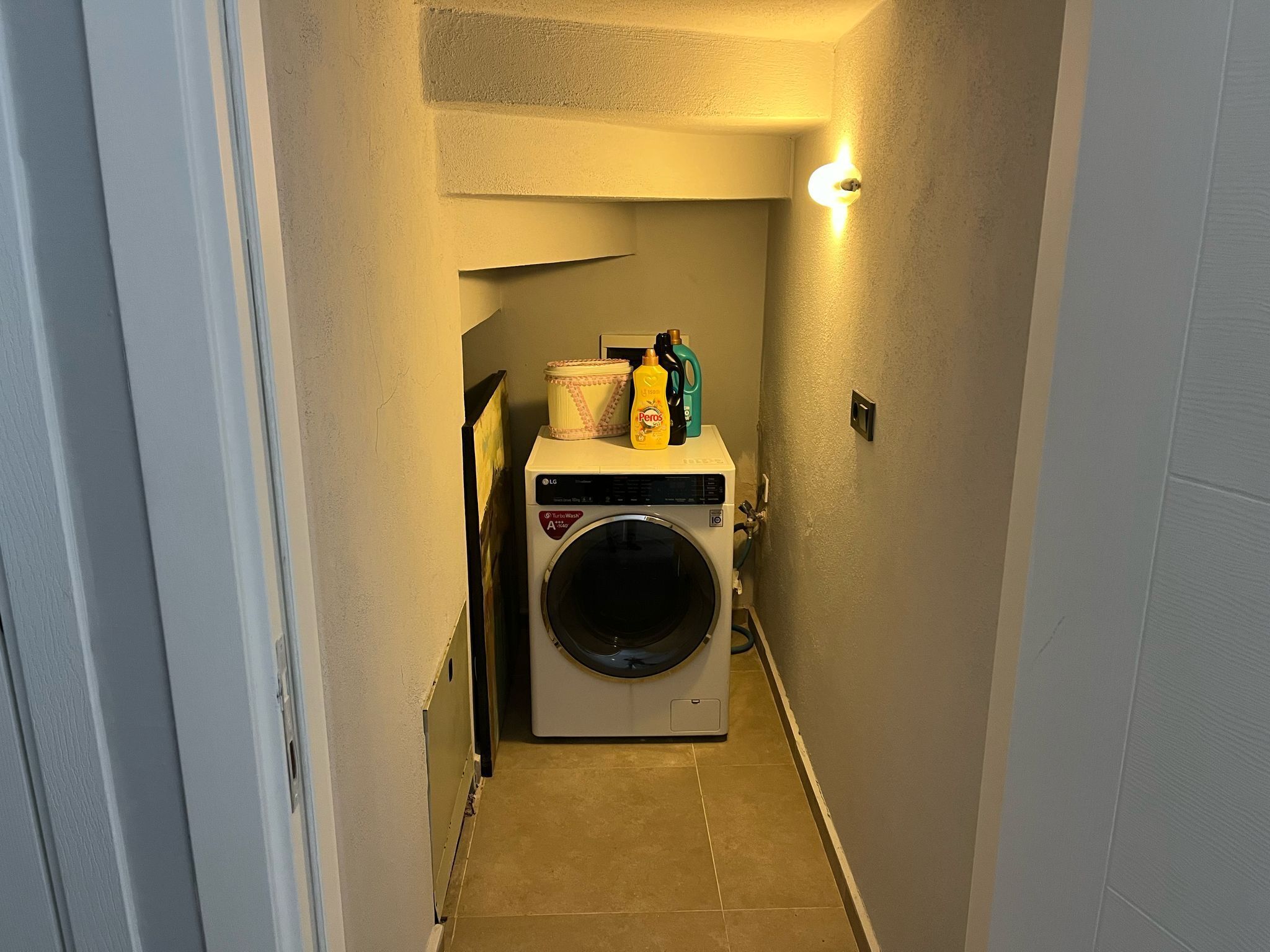 premier studio suite | free wifi, bed sheets