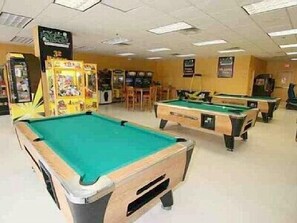 Game room - Disney 5 Star Orlando, Convention Center - Penthouse- 2 Master Suites Plus (Orlando)