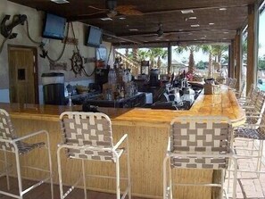 Bar (in der Unterkunft)