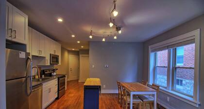 Elegant Minimalist Gem w/ Private backyard, W/D