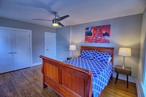 1 Schlafzimmer, Schreibtisch, Bügeleisen/Bügelbrett, WLAN
