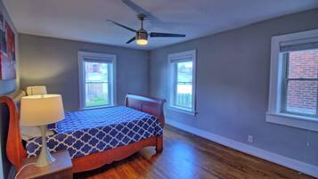 1 Schlafzimmer, Schreibtisch, Bügeleisen/Bügelbrett, WLAN