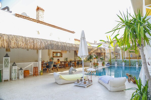 Garden - Adacan Alacatı (Cesme)