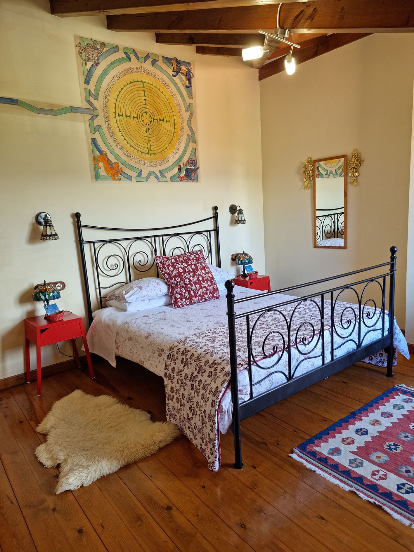 1 slaapkamer, een strijkplank/strijkijzer, reisbedje, gratis wifi