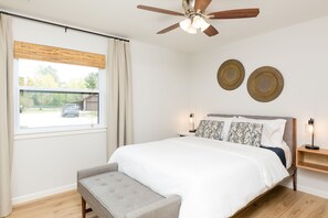 3 bedrooms, iron/ironing board, travel cot, free WiFi