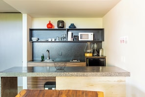 Luxury-Apartment, 1 Schlafzimmer, eigener Pool, Erdgeschoss | Eigene Küche