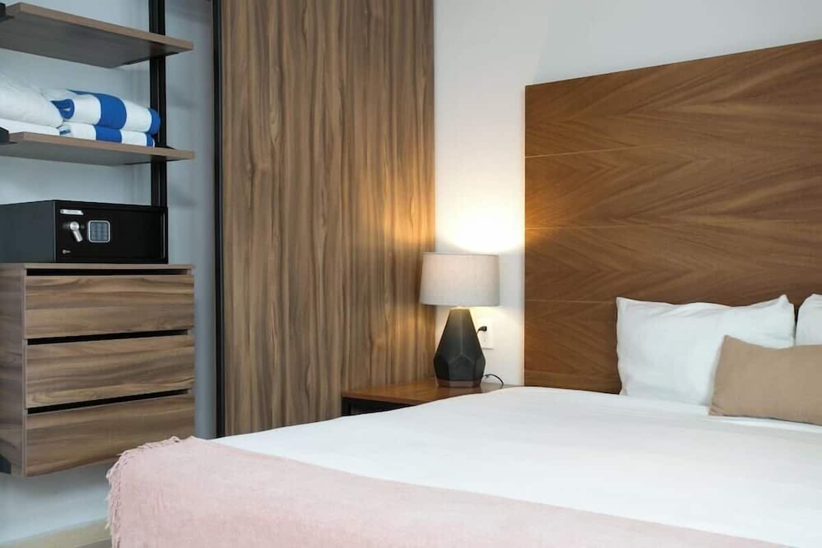 Coffres-forts dans les chambres, rideaux occultants, Wi-Fi gratuit