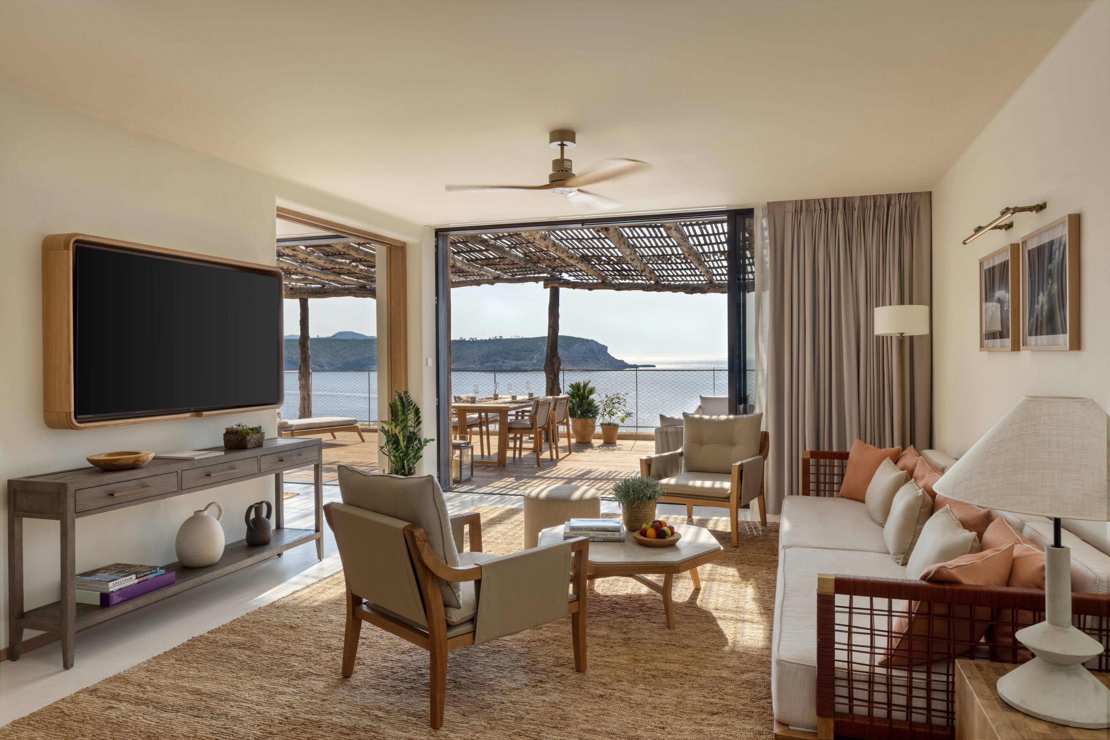 premium suite, 1 bedroom, sea view (seascape) | 1 bedroom, egyptian cotton sheets, premium bedding, memory-foam beds