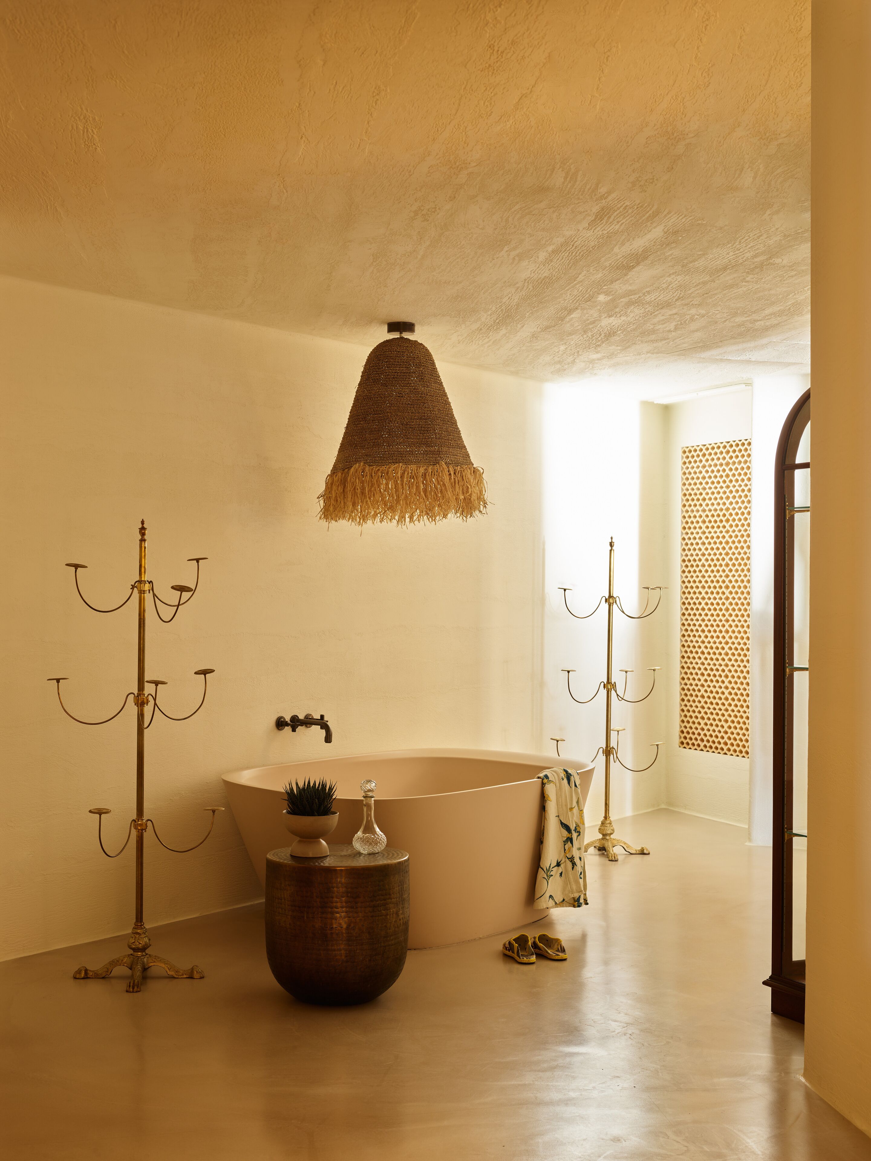 Suite (Cave Royale) | Baño | Regadera tipo lluvia, amenidades de baño gratuitas, secadora de cabello 