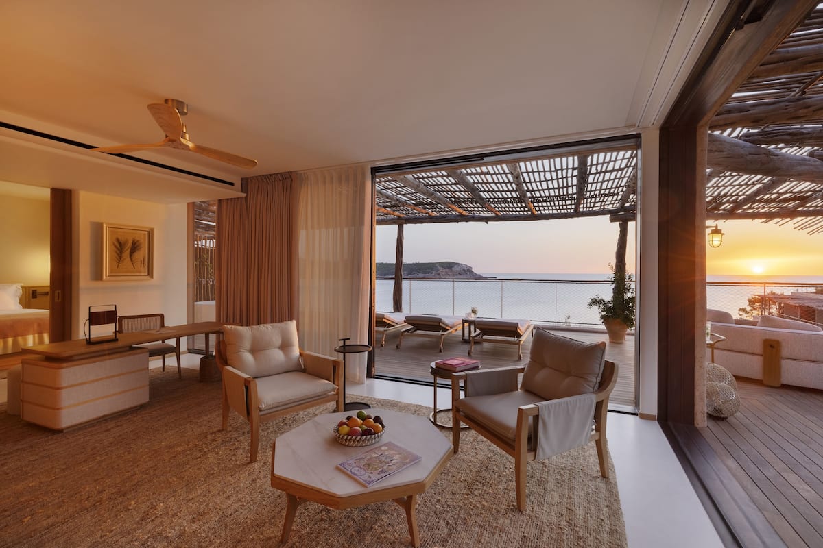 Suite, 2 Bedrooms (Xarraca) | 1 bedroom, Egyptian cotton sheets, premium bedding, memory-foam beds