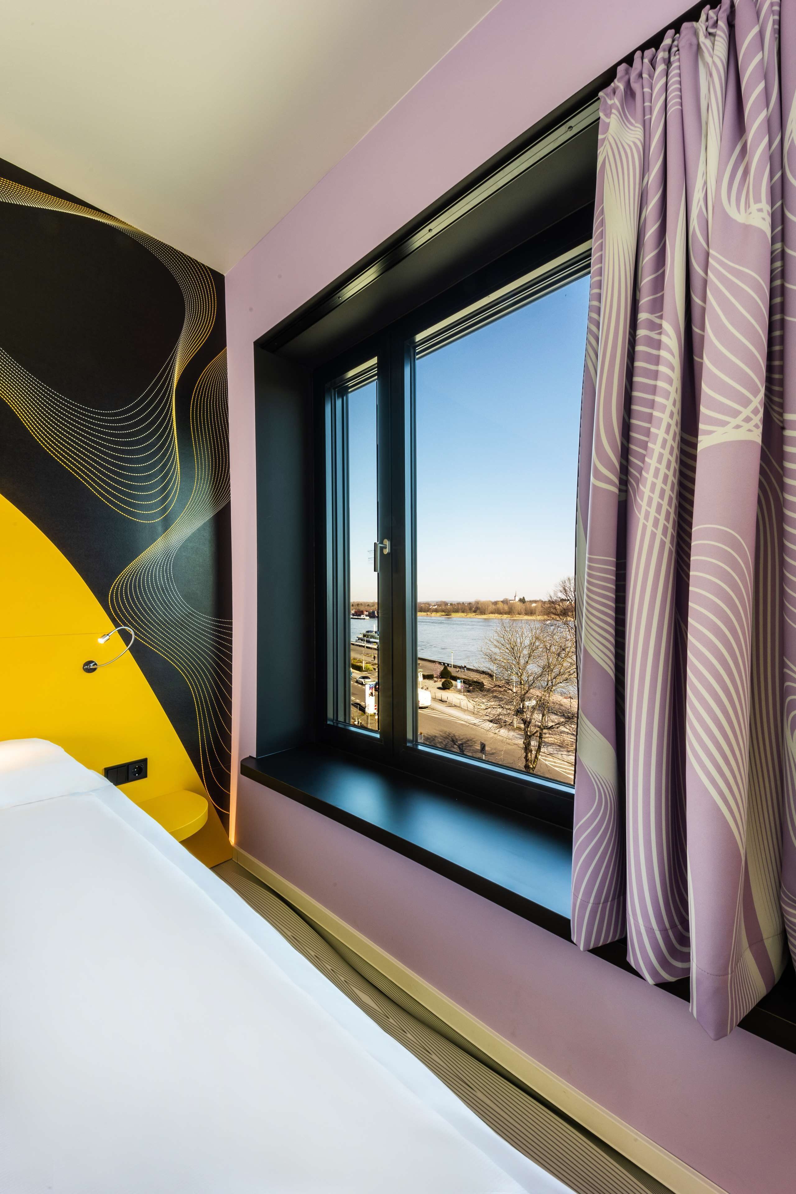 comfort room (design) | hypo-allergenic bedding, desk, laptop workspace, blackout curtains