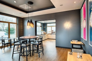 Daily buffet breakfast (EUR 17.9 per person)