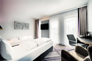 Standard Double or Twin Room | Soundproofing, iron/ironing board, free WiFi, bed sheets