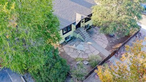 Ferienhaus, Mehrere Betten (725 E Mulberry St) | Außenbereich