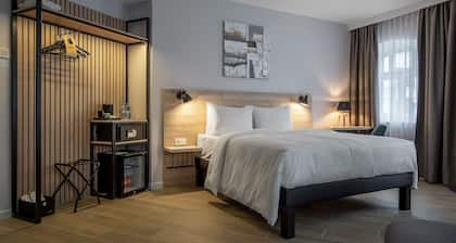KONTRAKT Boutique Hotel