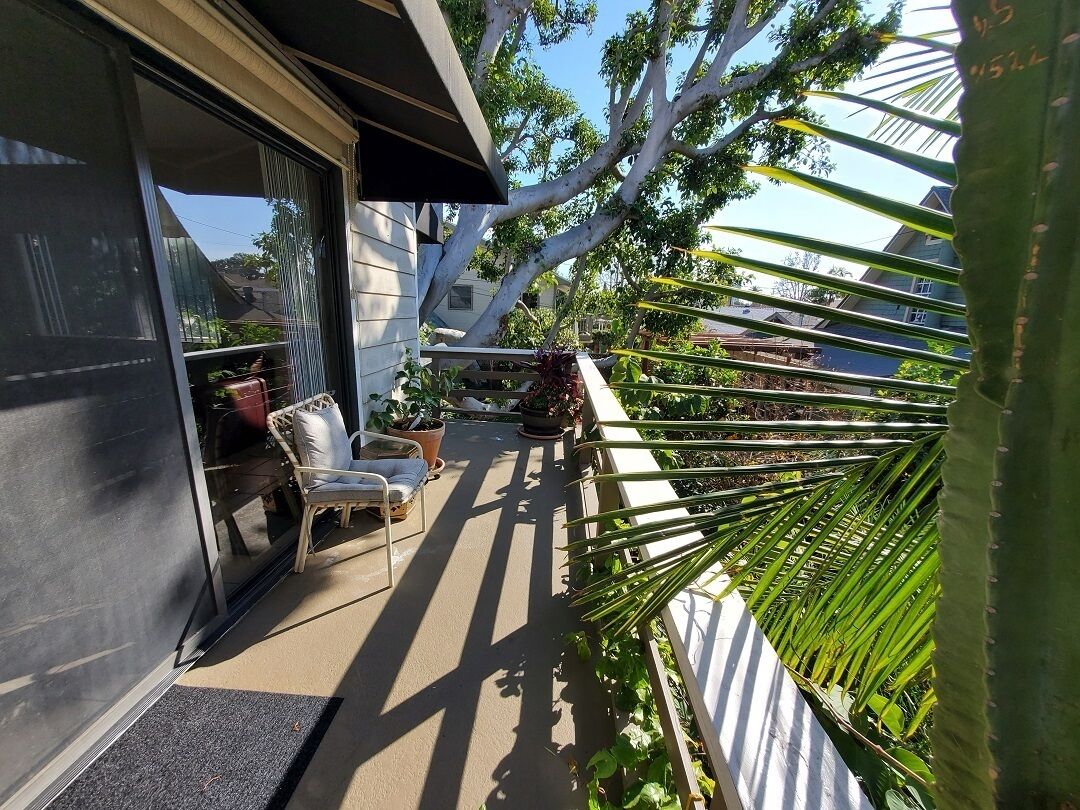 Balcony, leading to wrap around deck
