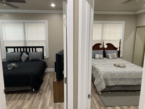 3 bedrooms, desk, iron/ironing board, free WiFi - CENTRAL TAMPA HOME - 1.5 Miles North of Downtown  (Tampa)