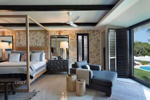 4 habitaciones, tabla de planchar con plancha, wifi y ropa de cama