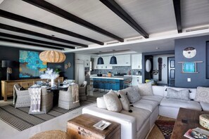 Smart TV, estéreo, oficina