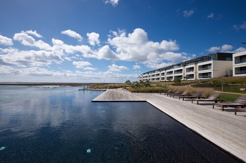 Stunning T2 Apartment With sea View