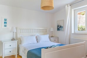 6 Schlafzimmer, Bügeleisen/Bügelbrett, kostenloses WLAN, Bettwäsche