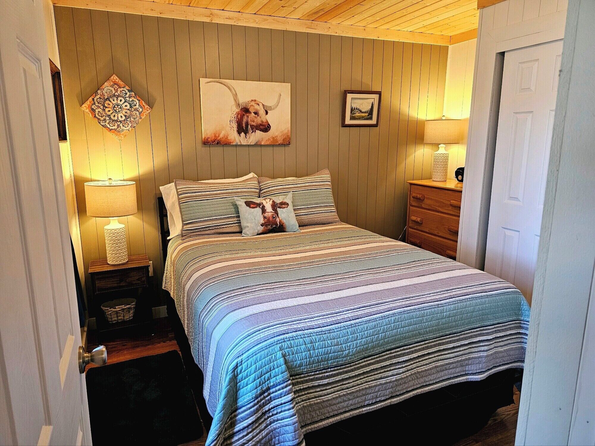 2 bedrooms, WiFi, bed sheets