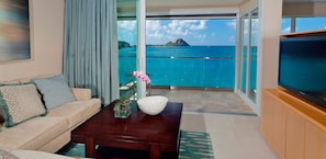 Penthouse Khas | Minibar, brankas, meja kerja, dan ruang kerja ramah laptop