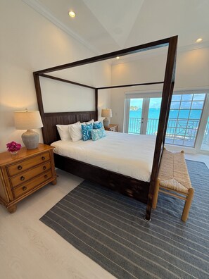 3 bedrooms, in-room safe, iron/ironing board, travel crib