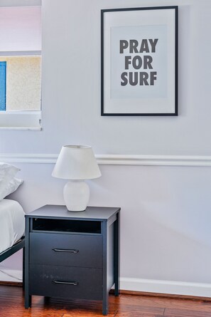 4 slaapkamers, een strijkplank/strijkijzer, wifi, beddengoed