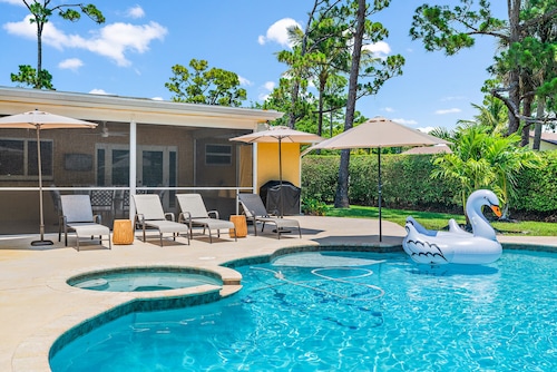 **4/3 Pool Home w/ Private Backyard, 3 mi to Beach!