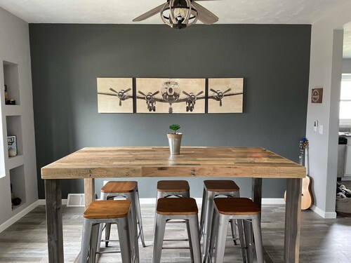 Hang out at The Hangar! Newly remodeled, beautiful home, fully furnished.