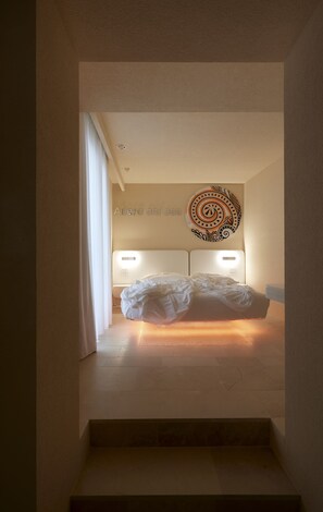 Biancheria da letto ipoallergenica, materassi in memory foam, minibar