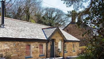 Luxury Cottage, Ensuite (The Duchy Barn) | Exterior