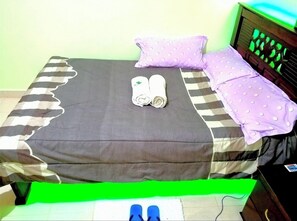1 bedroom, desk, iron/ironing board, free WiFi