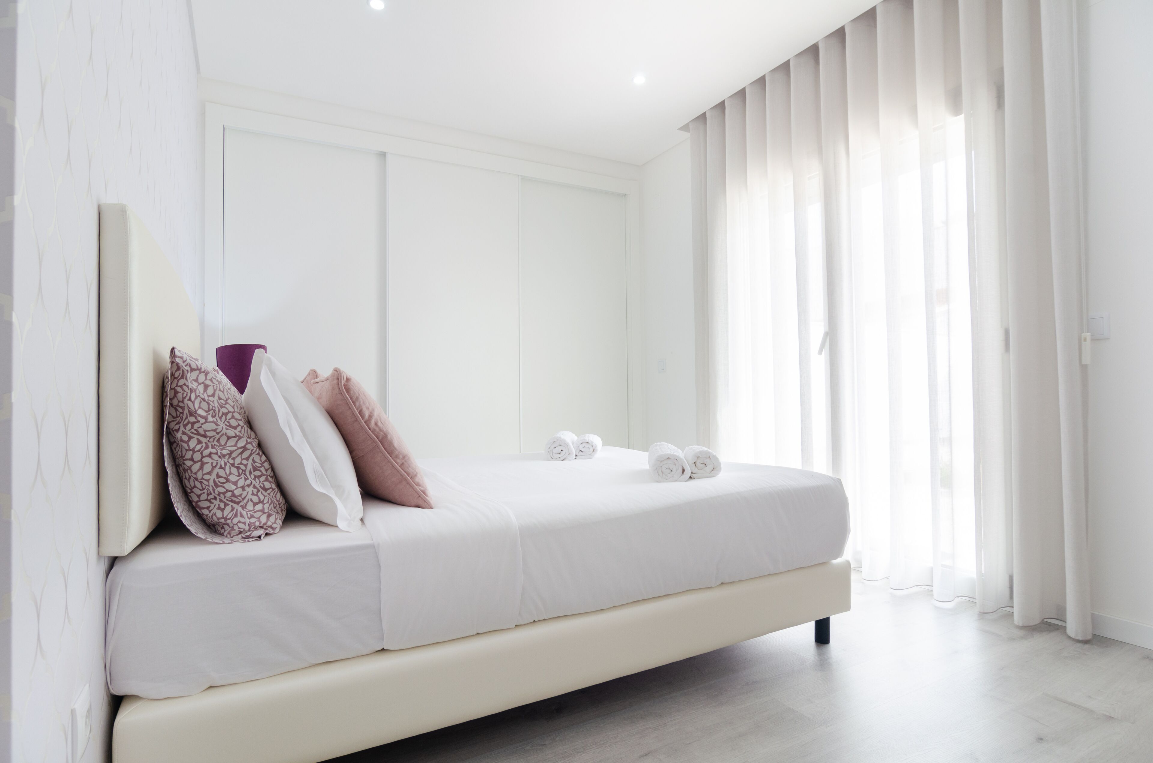 3 bedrooms, iron/ironing board, travel crib, free WiFi