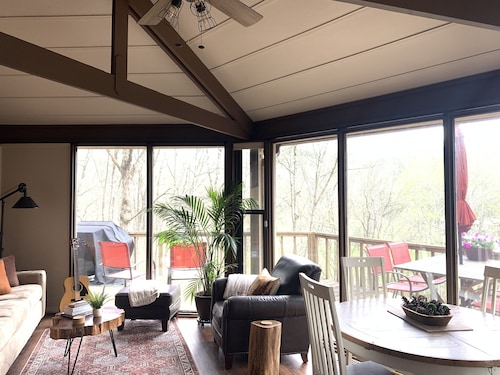 Cozy, Luxury Cabin, in the Heart of Bryce Resort on Bryce Mountain