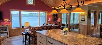 A Belgrade Lakes Destination, Very Private, Tranquil [Handicap Accessible]