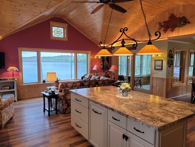 A Belgrade Lakes Destination, Very Private, Tranquil [Handicap Accessible]