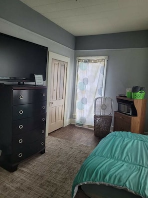 1 bedroom, WiFi - #3 Bohemian Rest Place  (Watertown)