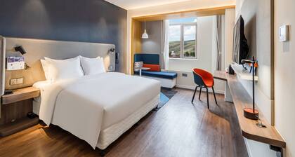 Holiday Inn Express Jingdezhen Ancient Town by IHG