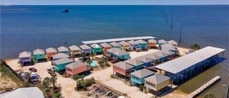 المنشأة من الخارج